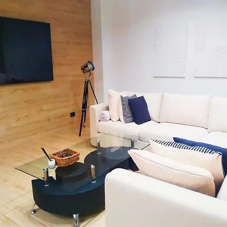 Urban Loft Rosal, Domotica Y Con Parking Lägenhet *